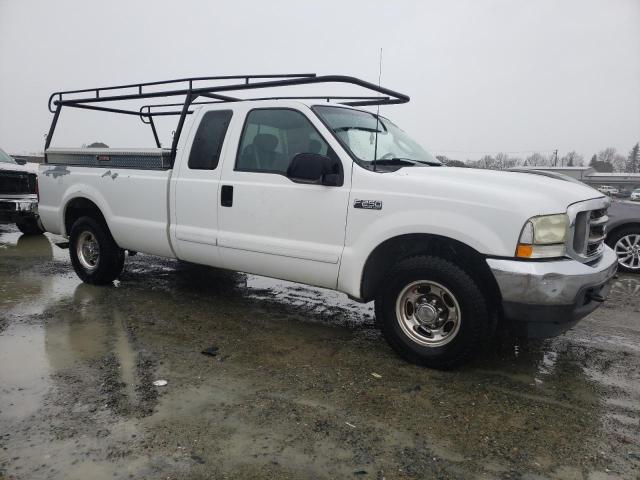 1FTNX20L83EA17207 - 2003 FORD F250 SUPER DUTY WHITE photo 4