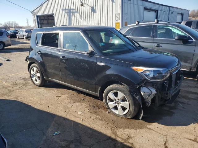 KNDJN2A25H7494330 - 2017 KIA SOUL BLACK photo 4