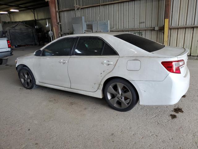 4T1BF1FK0EU429138 - 2014 TOYOTA CAMRY L WHITE photo 2