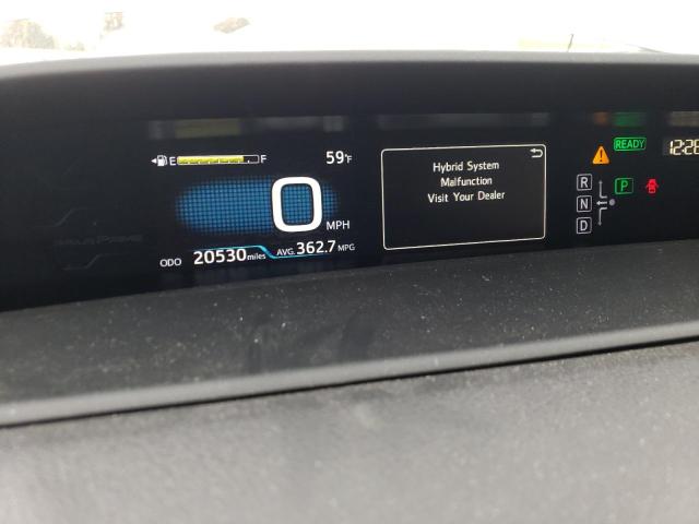 JTDKARFP5J3082175 - 2018 TOYOTA PRIUS PRIM 银色 照片 9