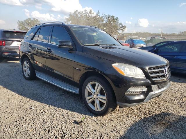 4JGDA5HB8CA071667 - 2012 MERCEDES-BENZ ML 350 4MATIC BLACK photo 4