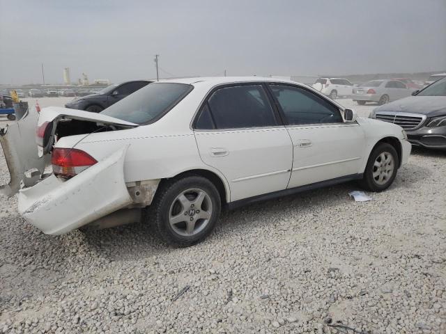 JHMCG56491C006202 - 2001 HONDA ACCORD LX WHITE photo 3