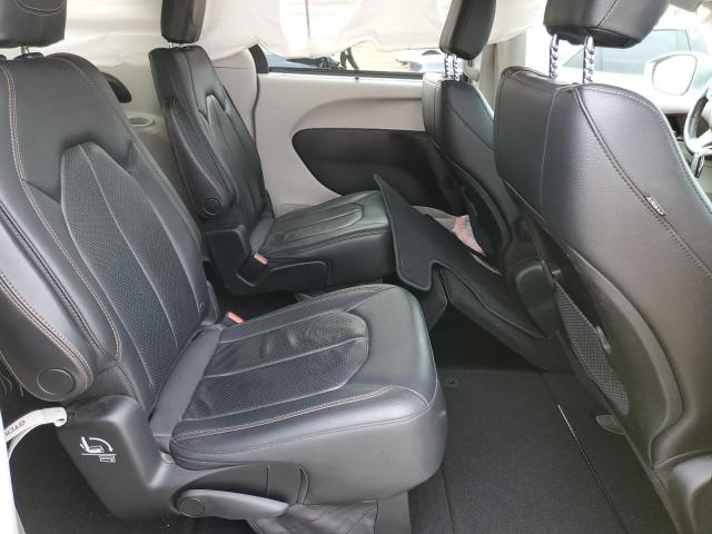 2C4RC1BG1JR235724 - 2018 CHRYSLER PACIFICA TOURING L SILVER photo 10