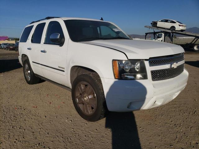 1GNUCCE05AR115121 - 2010 CHEVROLET TAHOE C1500 LTZ WHITE photo 4