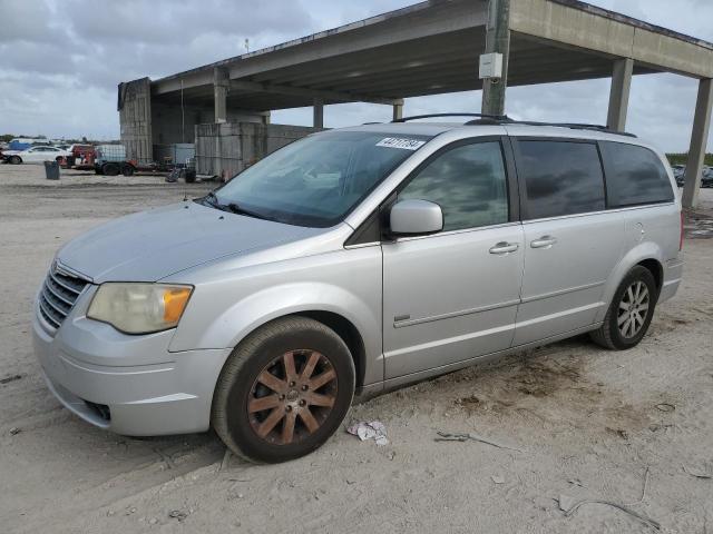 2A8HR54P38R842709 - 2008 CHRYSLER MINIVAN TOURING SILVER photo 1