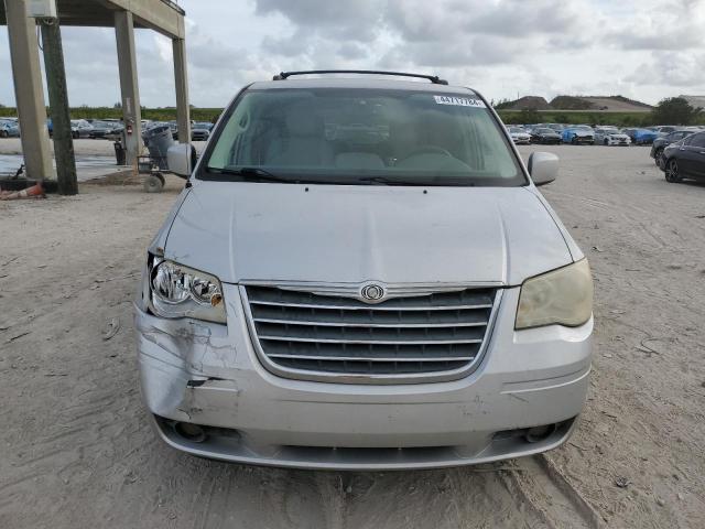 2A8HR54P38R842709 - 2008 CHRYSLER MINIVAN TOURING SILVER photo 5