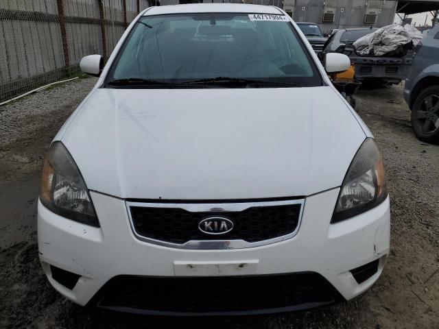 KNADH4A36B6944747 - 2011 KIA RIO BASE WHITE photo 5