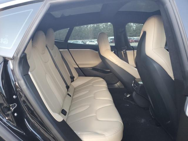 5YJSA1E2XGF155396 - 2016 TESLA MODEL S შავი ფოტო 10