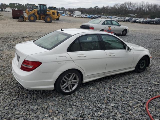 WDDGF4HB2EA945713 - 2014 MERCEDES-BENZ C 250 WHITE photo 3