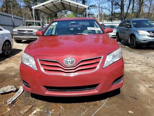 4T1BF3EK1BU686074 - 2011 TOYOTA CAMRY BASE RED photo 5