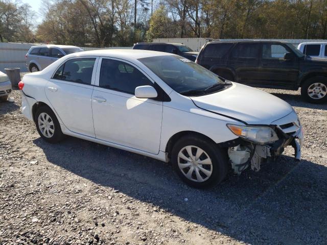 5YFBU4EE3DP194754 - 2013 TOYOTA COROLLA BASE WHITE photo 4