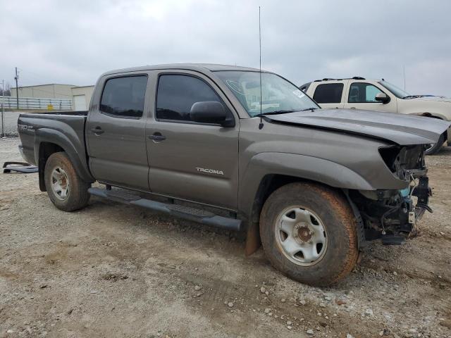 5TFJU4GN9FX085387 - 2015 TOYOTA TACOMA DOUBLE CAB PRERUNNER BROWN photo 4