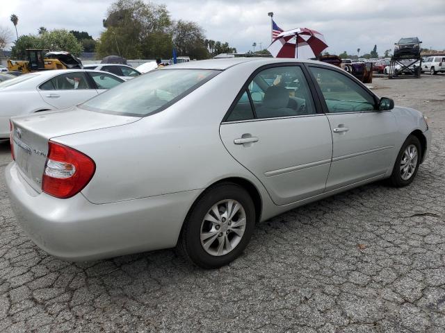 4T1BF32K44U580225 - 2004 TOYOTA CAMRY LE SILVER photo 3