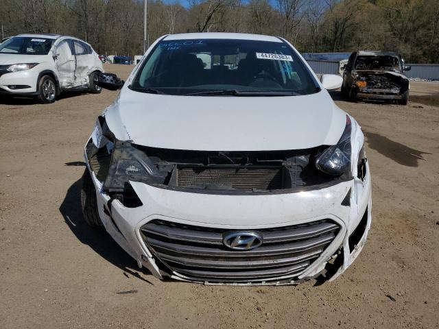 KMHD35LH6GU341568 - 2016 HYUNDAI ELANTRA GT WHITE photo 5