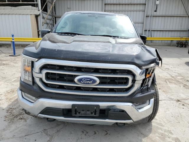1FTEW1EP0NKD72577 - 2022 FORD F150 SUPERCREW BLACK photo 5