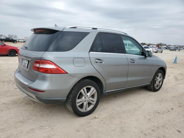 4JGDA5HB4DA248068 - 2013 MERCEDES-BENZ ML 350 4MATIC SILVER photo 3