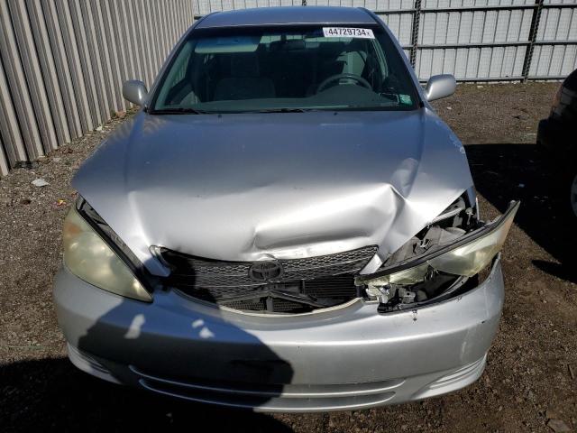 4T1BE32K84U325192 - 2004 TOYOTA CAMRY LE SILVER photo 5