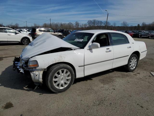 2009 LINCOLN TOWN CAR SIGNATURE LIMITED, 