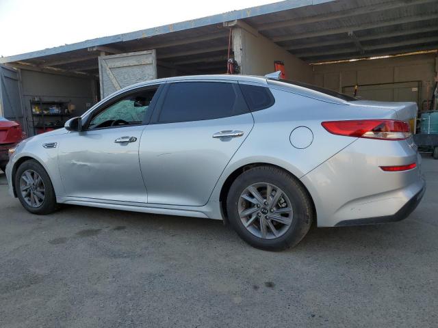 5XXGT4L35LG446585 - 2020 KIA OPTIMA LX SILVER photo 2