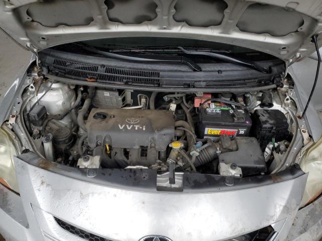 JTDBT923X71015539 - 2007 TOYOTA YARIS SILVER photo 11