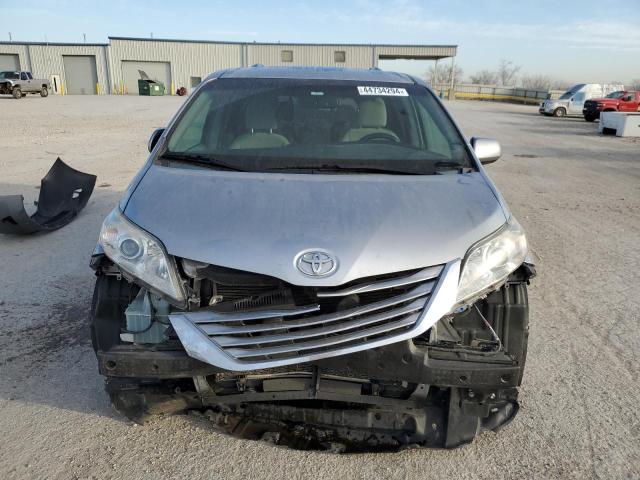 5TDKK3DC7FS571791 - 2015 TOYOTA SIENNA LE SILVER photo 5