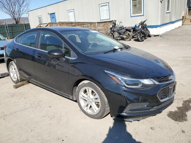 1G1BE5SM8J7163679 - 2018 CHEVROLET CRUZE LT BLACK photo 4