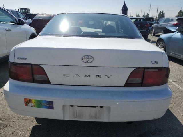 4T1BG12K4TU917024 - 1996 TOYOTA CAMRY DX WHITE photo 6