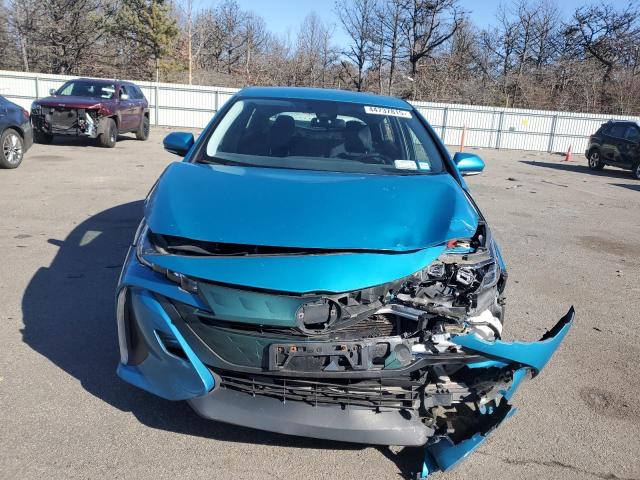 JTDKARFP5H3040230 - 2017 TOYOTA PRIUS PRIM BLUE photo 5