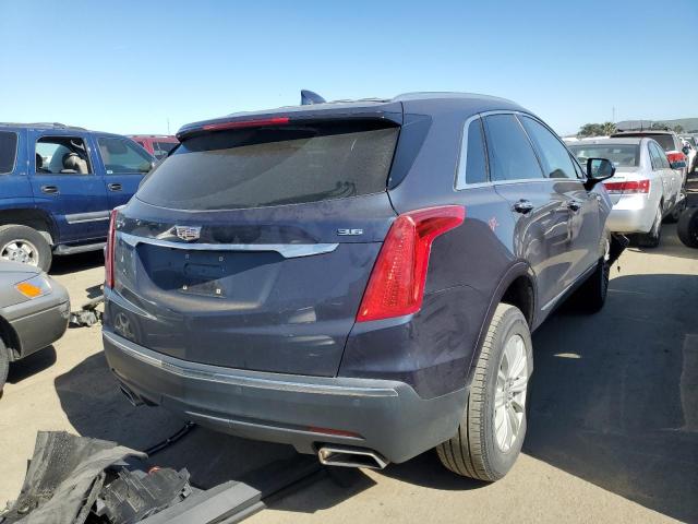 1GYKNCRS8JZ137095 - 2018 CADILLAC XT5 LUXURY BLUE photo 3