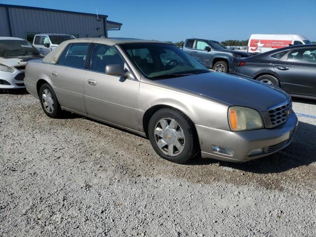 1G6KF57923U173799 - 2003 CADILLAC DEVILLE DTS GOLD photo 4