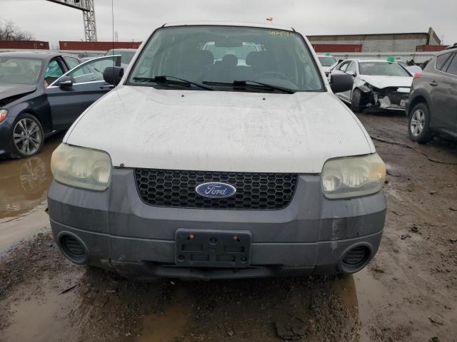 1FMYU92Z66KD35943 - 2006 FORD ESCAPE XLS WHITE photo 5