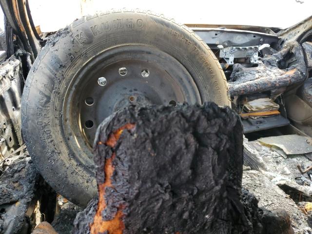 4T1BE32KX5U038714 - 2005 TOYOTA CAMRY LE BLACK photo 8