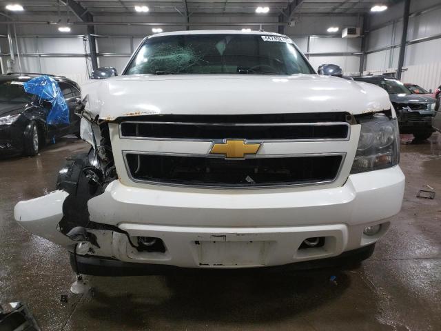 1GNSKCE06DR168733 - 2013 CHEVROLET TAHOE K1500 LTZ WHITE photo 5