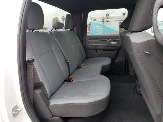 3C6UR5DL1NG123888 - 2022 RAM 2500 BIG HORN/LONE STAR WHITE photo 10