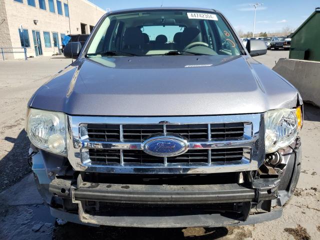 1FMCU92Z48KD49806 - 2008 FORD ESCAPE XLS GRAY photo 5