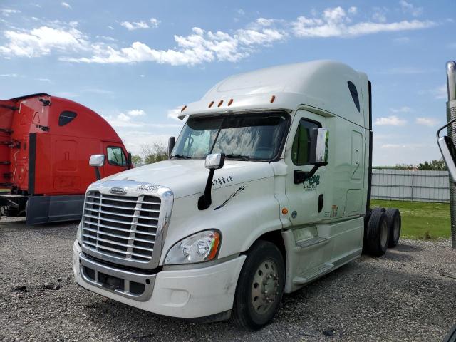 1FUJGLDV0JLHJ9896 - 2018 FREIGHTLINER CASCADIA 1 WHITE photo 2