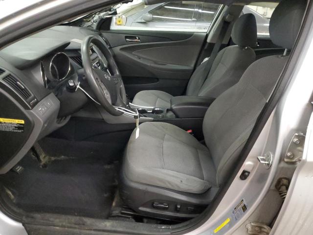 5NPEB4ACXDH625787 - 2013 HYUNDAI SONATA GLS SILVER photo 7