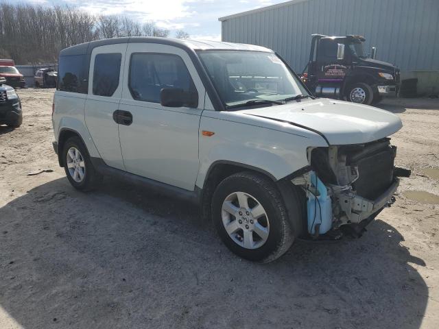 5J6YH2H79AL001456 - 2010 HONDA ELEMENT EX WHITE photo 4