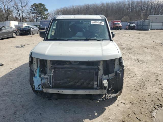 5J6YH2H79AL001456 - 2010 HONDA ELEMENT EX WHITE photo 5