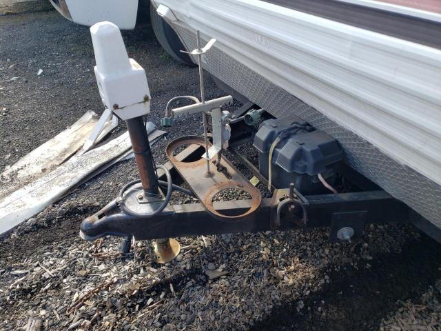 1EC1R252442480998 - 2004 HEART LAND PROWLER 白色 照片 8