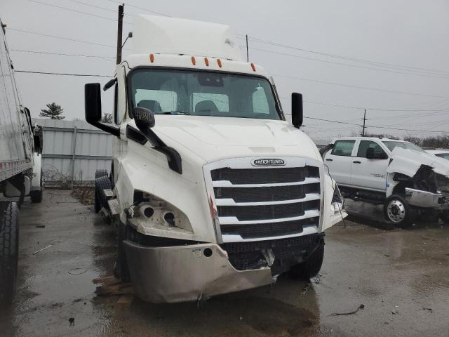 3AKJHTDV3NSNP0176 - 2022 FREIGHTLINER CASCADIA 1 WHITE photo 1