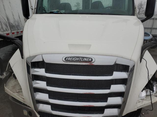 3AKJHTDV3NSNP0176 - 2022 FREIGHTLINER CASCADIA 1 WHITE photo 7