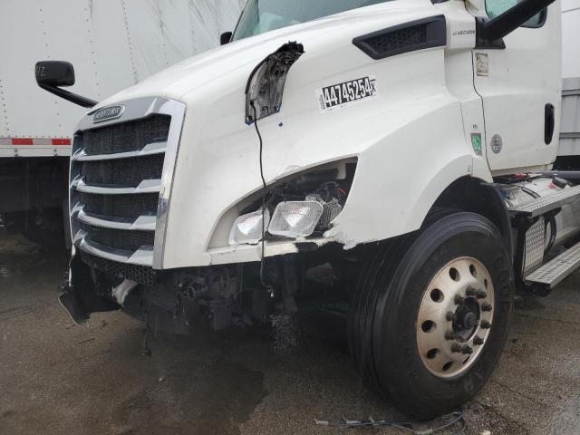 3AKJHTDV3NSNP0176 - 2022 FREIGHTLINER CASCADIA 1 WHITE photo 9