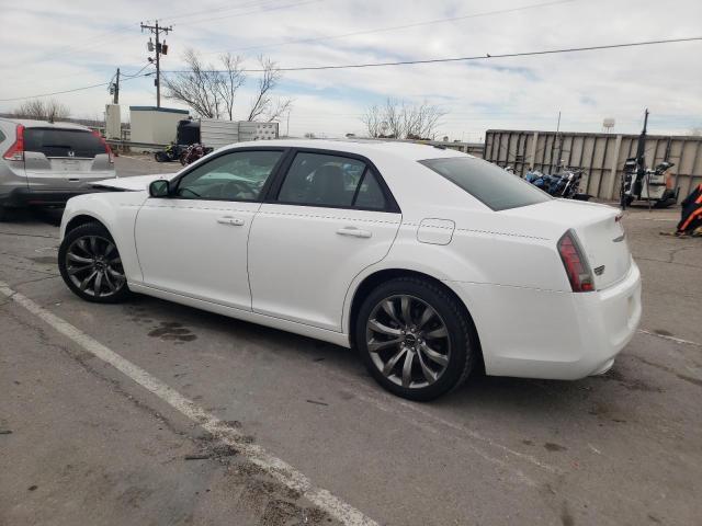 2C3CCABT3EH254035 - 2014 CHRYSLER 300 S WHITE photo 2