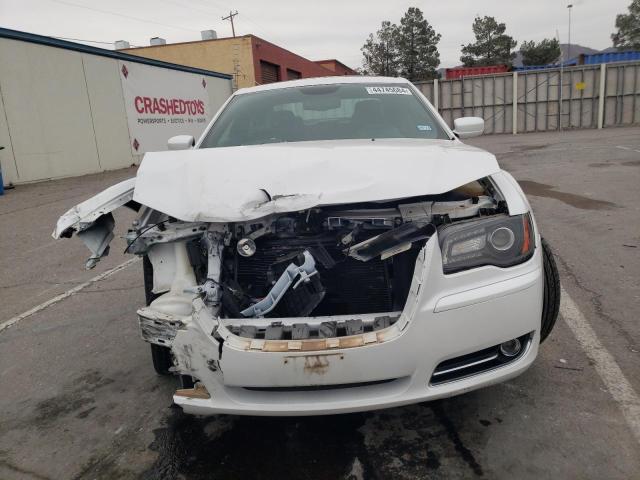 2C3CCABT3EH254035 - 2014 CHRYSLER 300 S WHITE photo 5