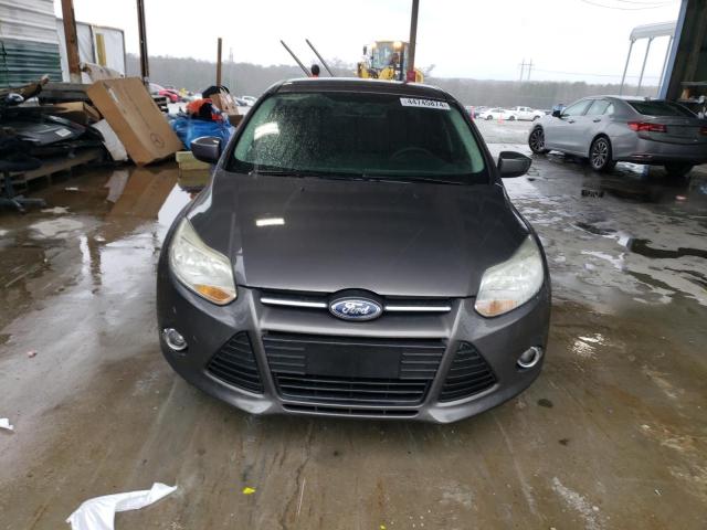 1FAHP3F22CL455322 - 2012 FORD FOCUS SE GRAY photo 5