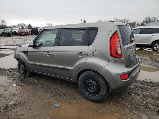 KNDJT2A63D7596874 - 2013 KIA SOUL + GRAY photo 2