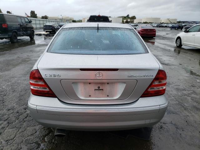 WDBRF40J55F665792 - 2005 MERCEDES-BENZ C 230K SPORT SEDAN SILVER photo 6