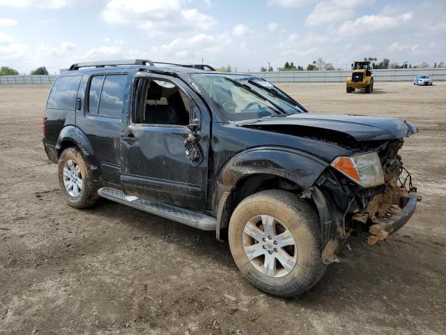 5N1AR18U75C745305 - 2005 NISSAN PATHFINDER LE შავი ფოტო 4