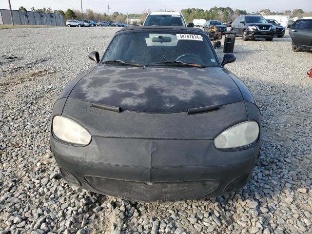 JM1NB353740408151 - 2004 MAZDA MX-5 MIATA BASE BLACK photo 5